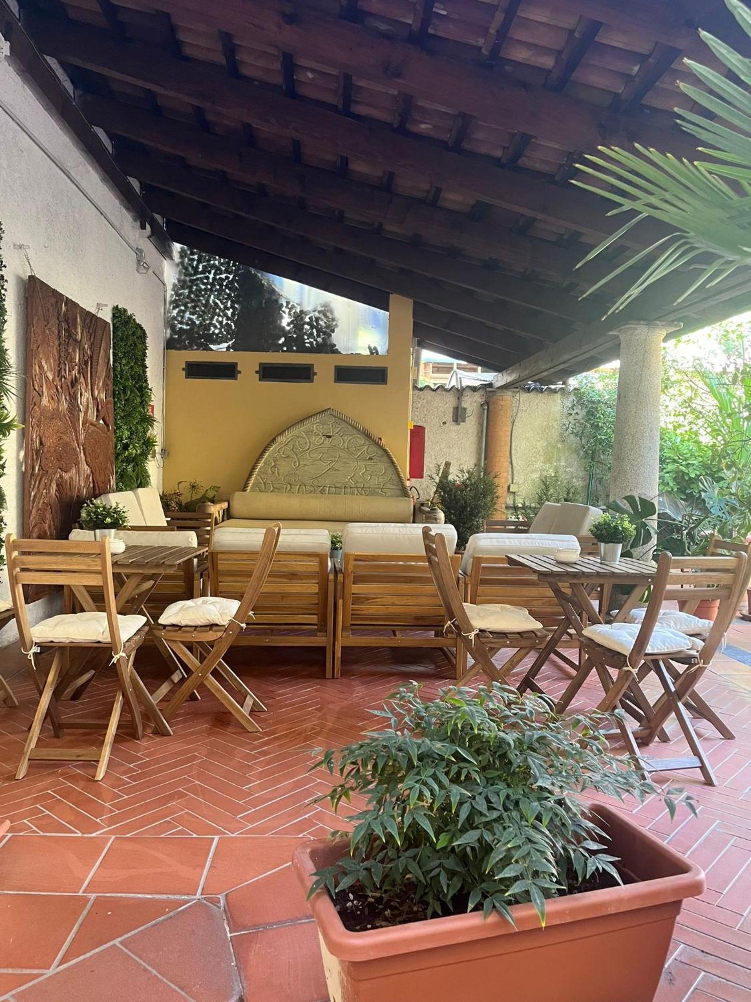 Monolocale Adelaide Abbadesse Guest House Milaan Buitenkant foto